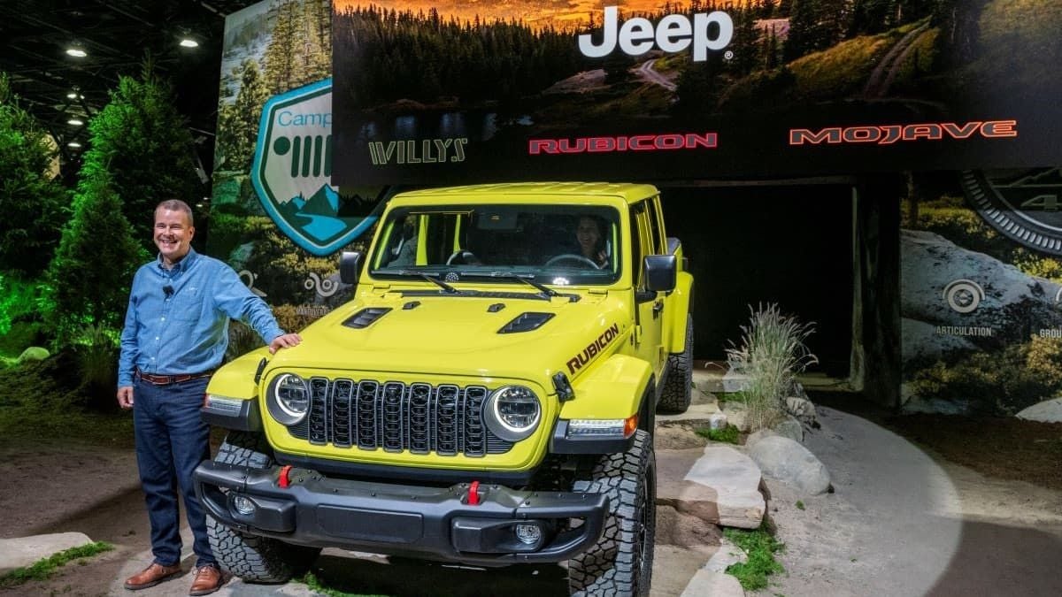 Jeep Gives 2024 Gladiator More Tech and Capability Torque News